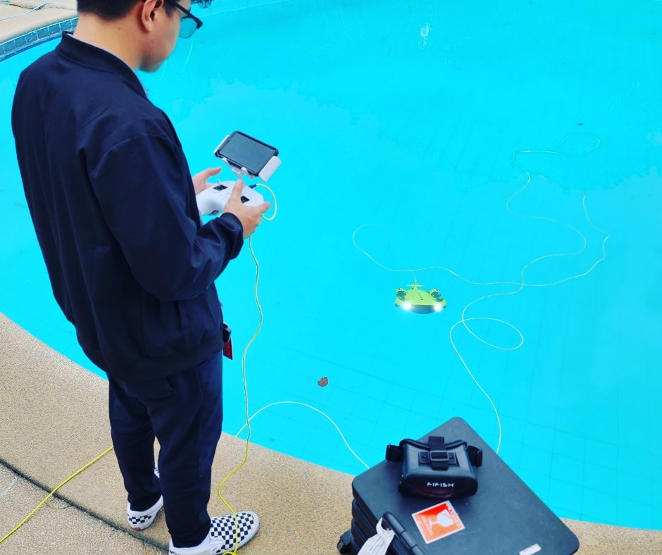 Fifish V6 Underwater Drone Training