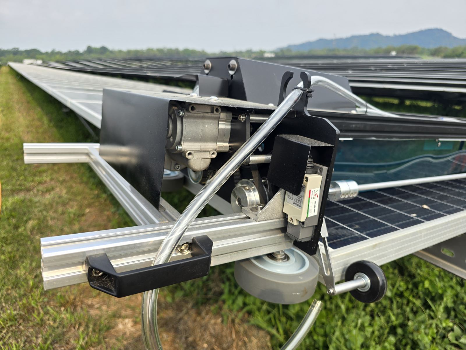 Solar PV Panels Robot Cleaners (Video)